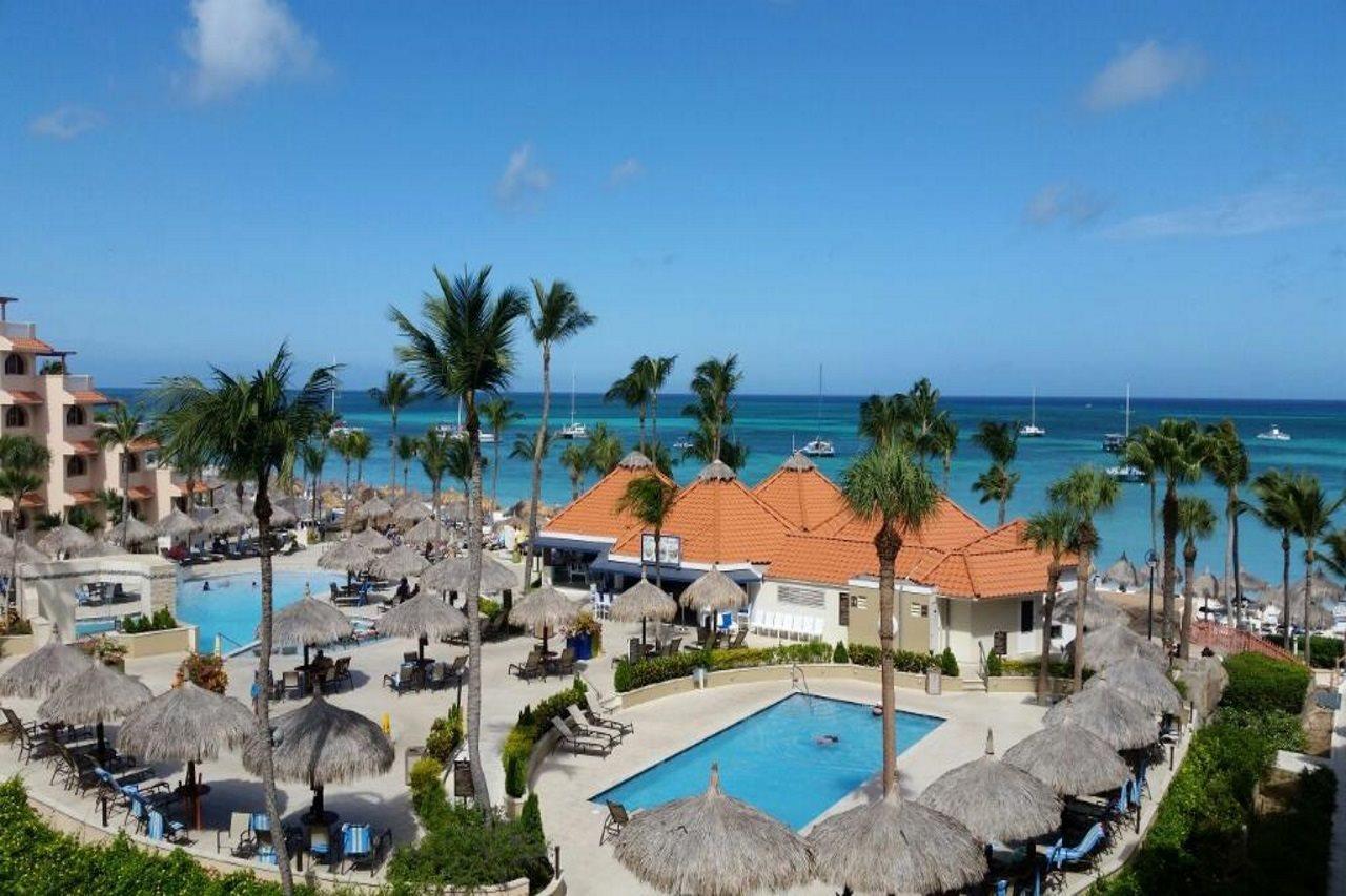Playa Linda Beach Resort Palm Beach Exterior foto