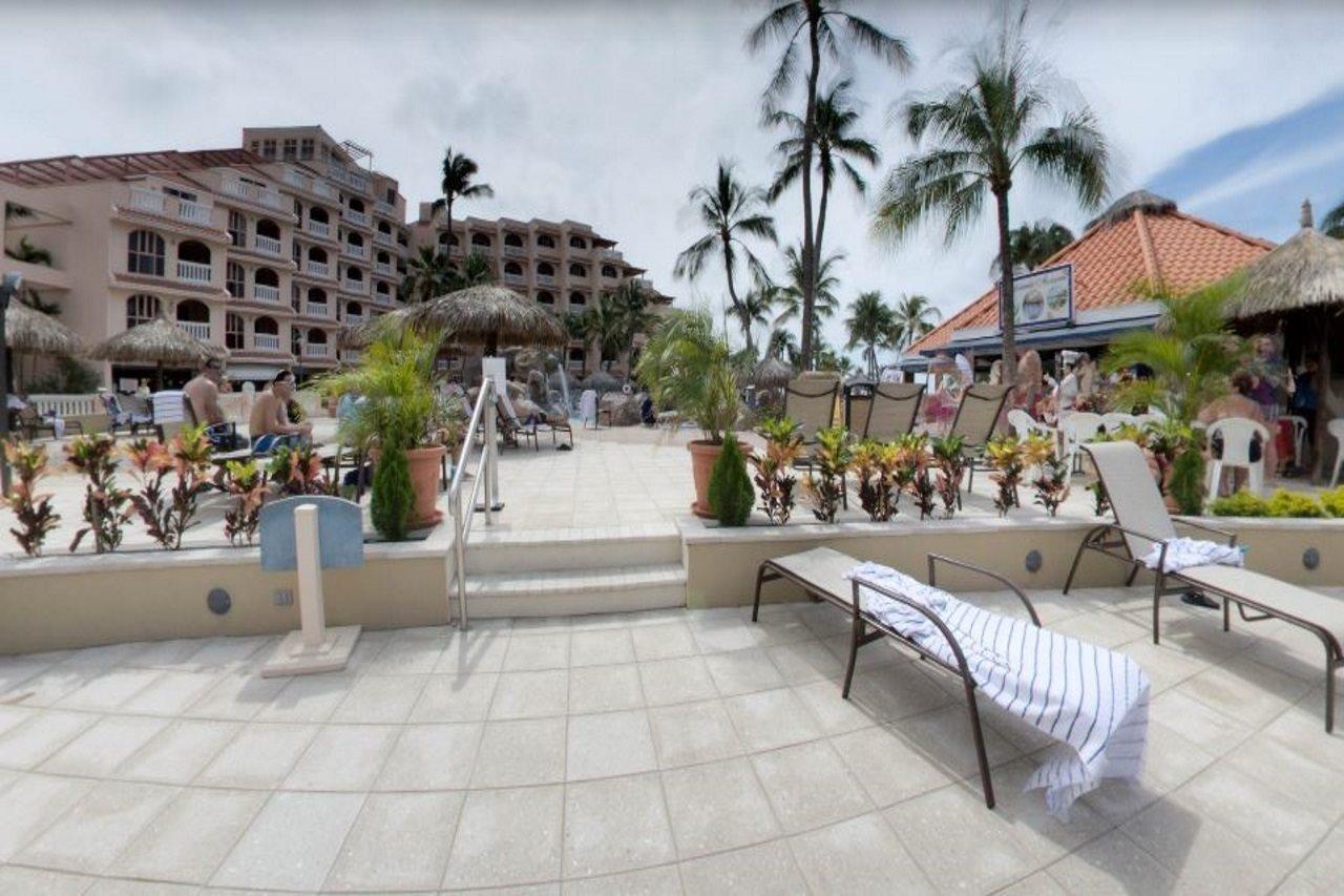 Playa Linda Beach Resort Palm Beach Exterior foto